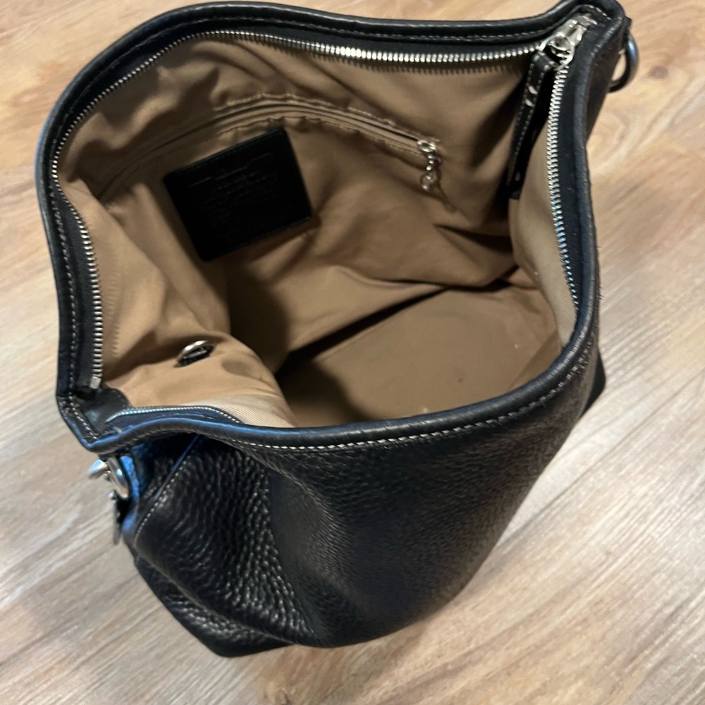 COACH Leather Hobo Style A0985-F13094 Black pepple